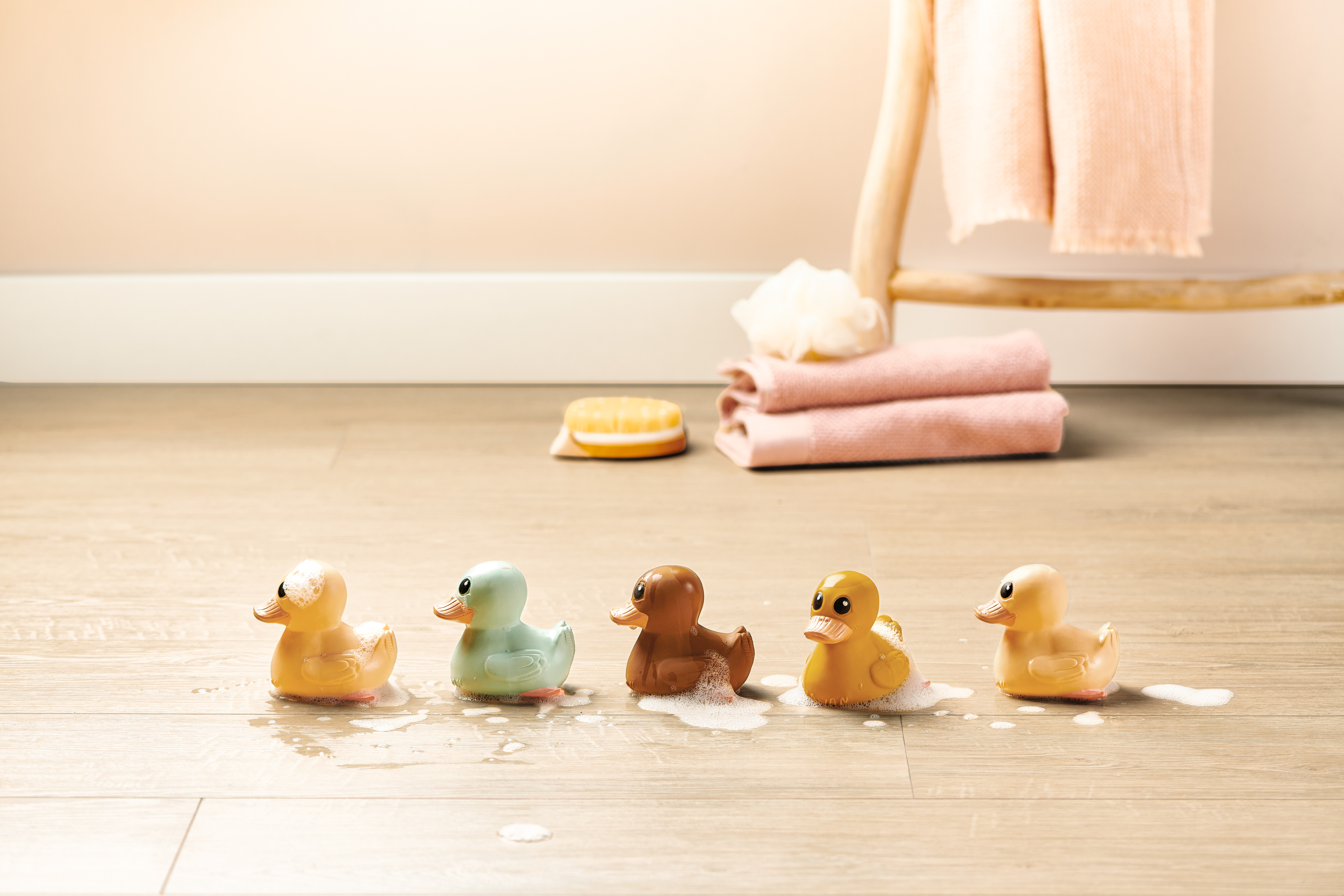 The ideal 24 hours water-resistant entry-level product for private spaces
