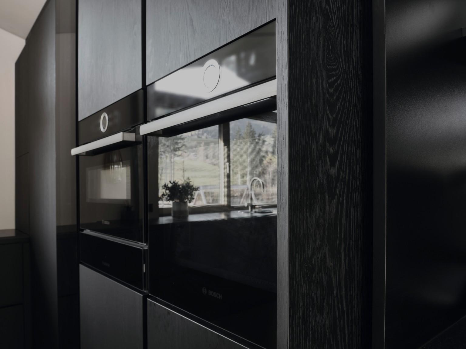  Le finiture Feelwood conferiscono al decoro un’autenticità senza precedenti.