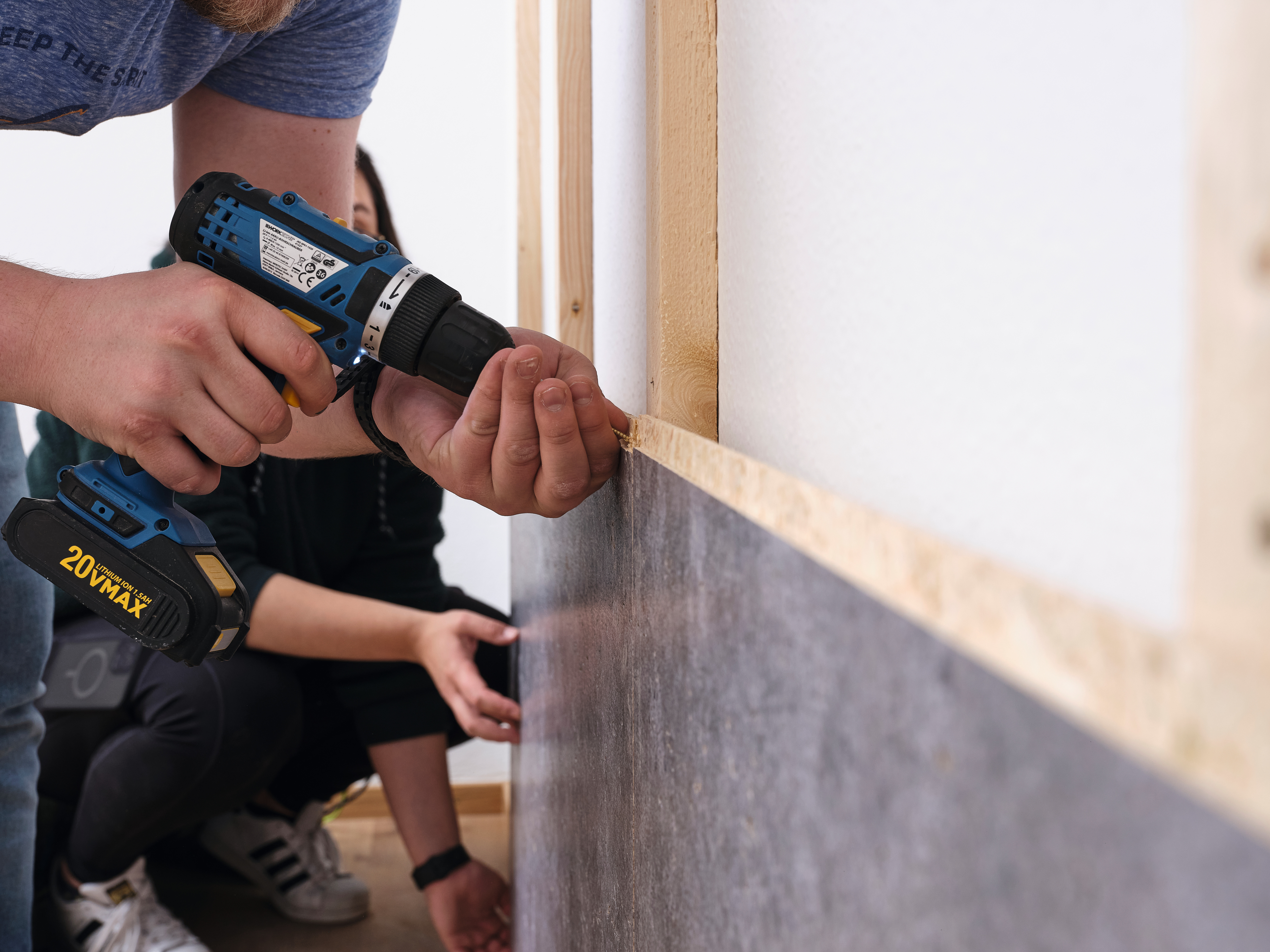 Více informací o instalaci EGGER DecoWall najdete v našem instalačním videu.