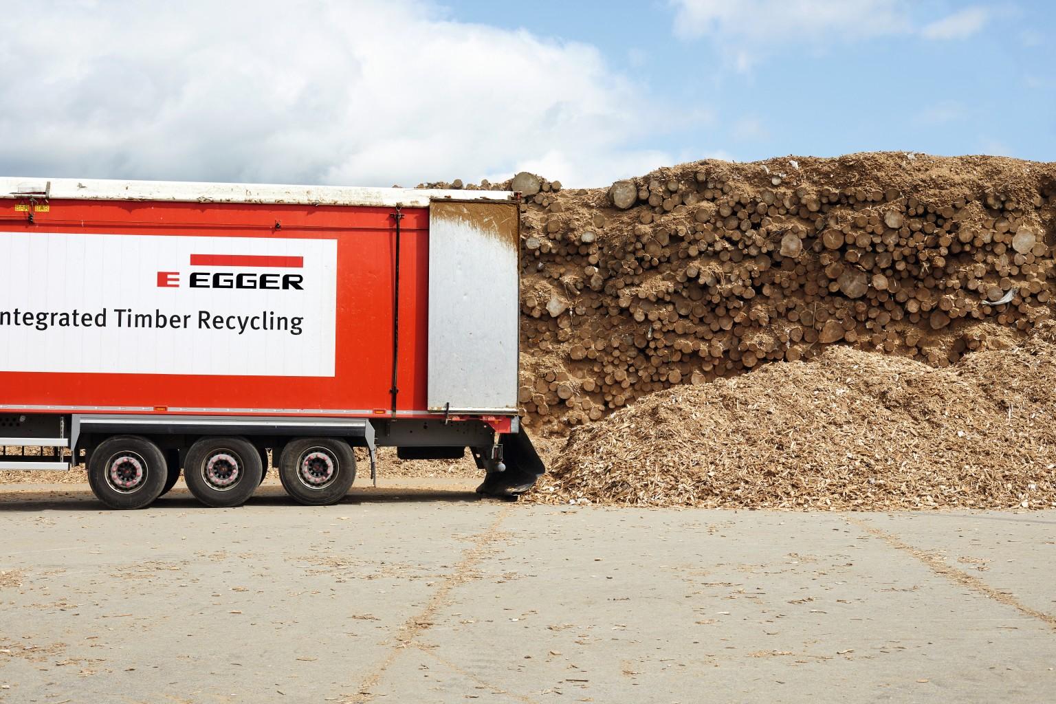 Delivery of recycled wood by Timberpak lorry