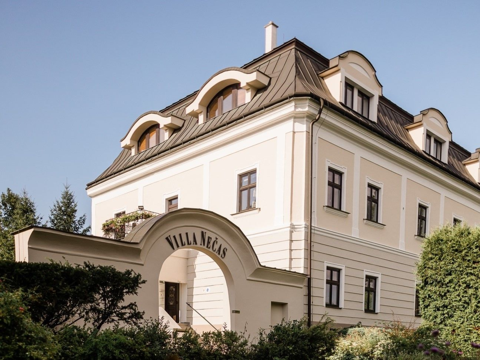 Villa Nečas, Žilina