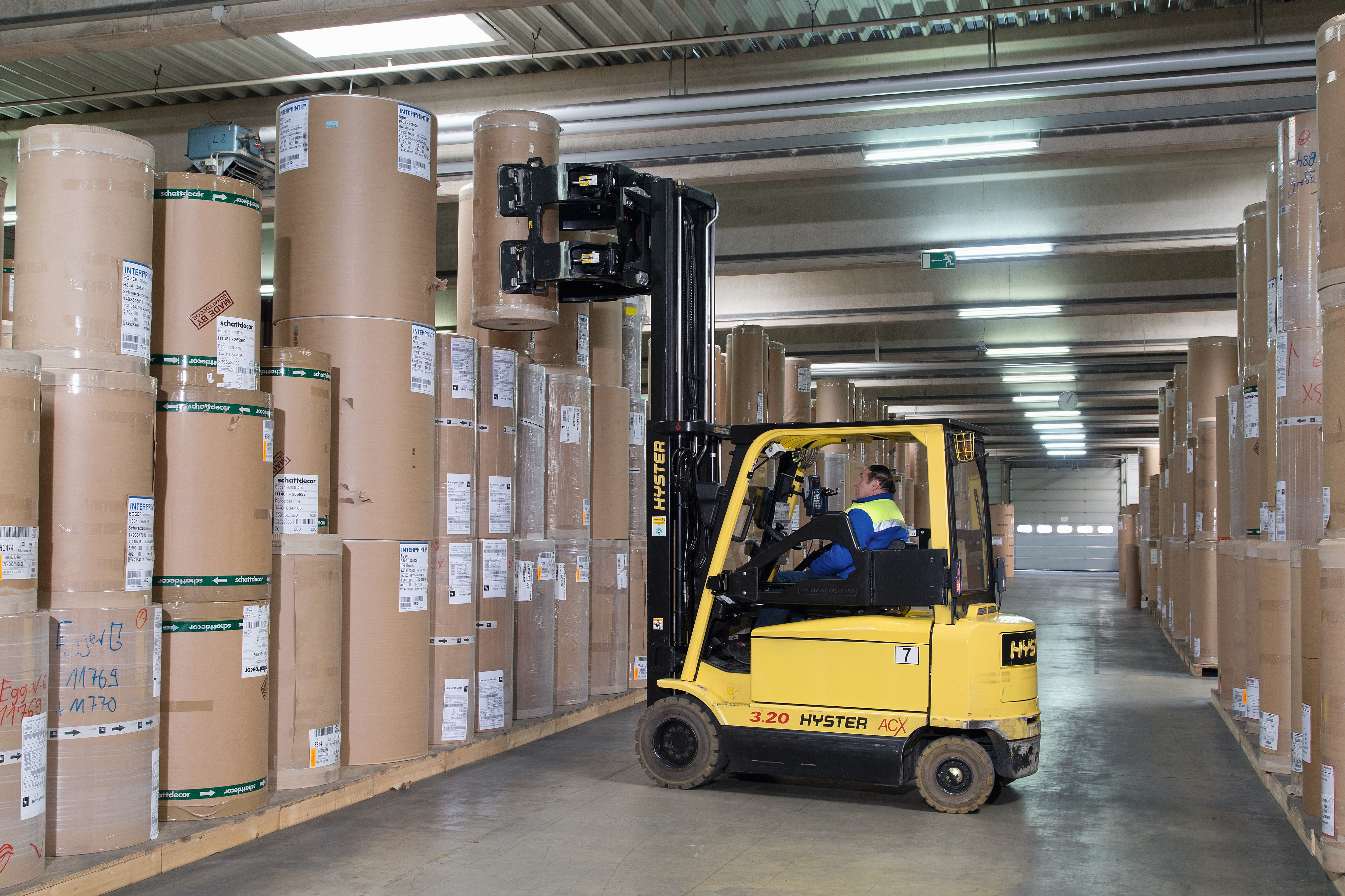 Raw paper store forklift truck