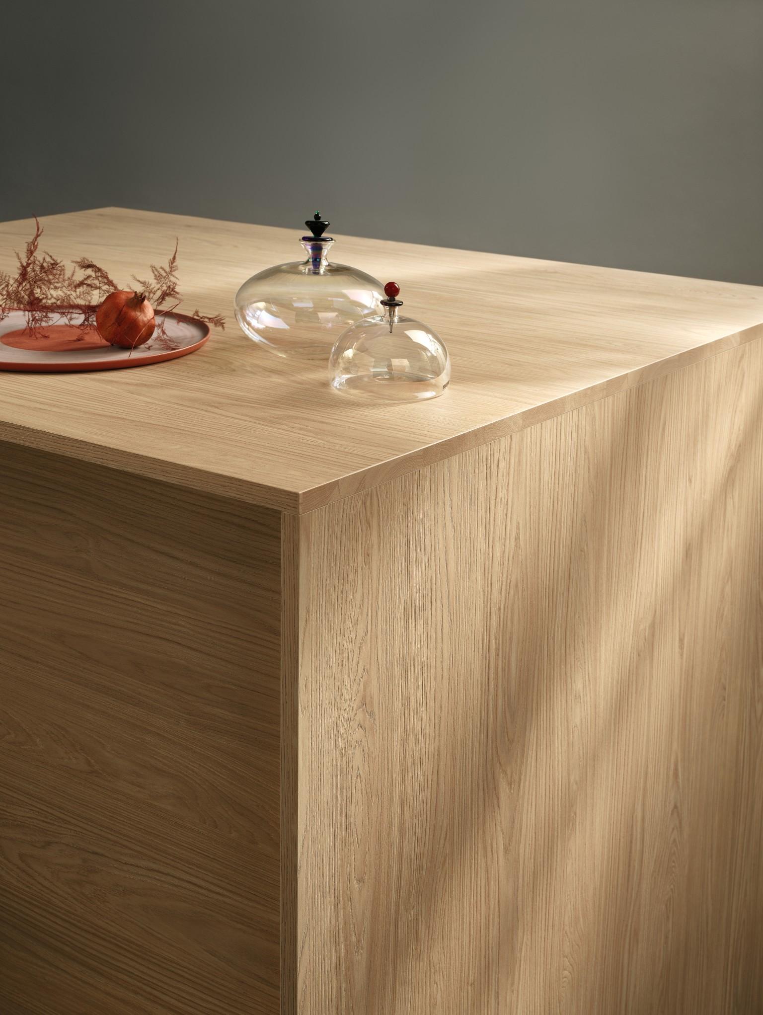 H1367 ST40 Light Natural Casella Oak
