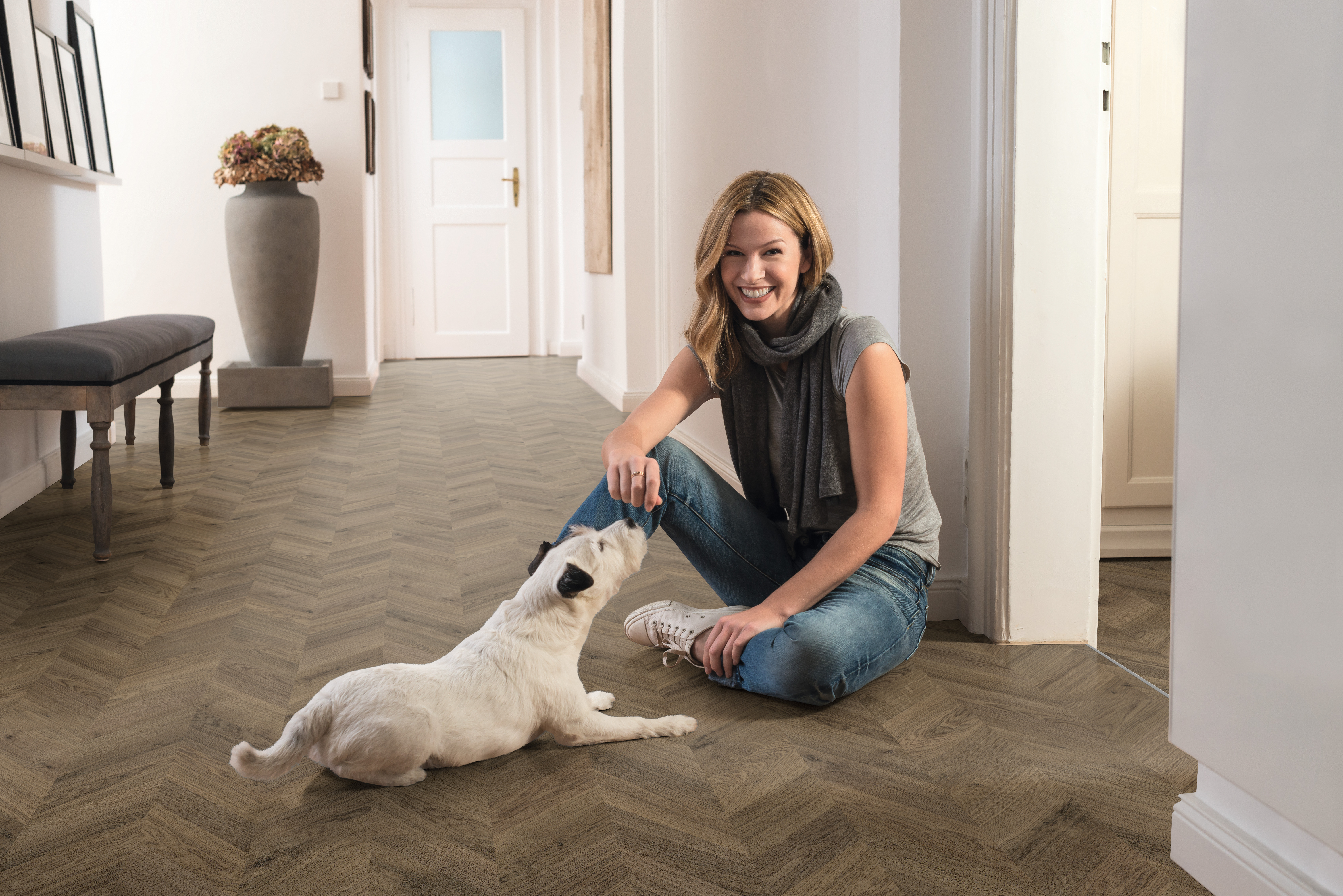 Try out EGGER flooring in the Floor Visualizer