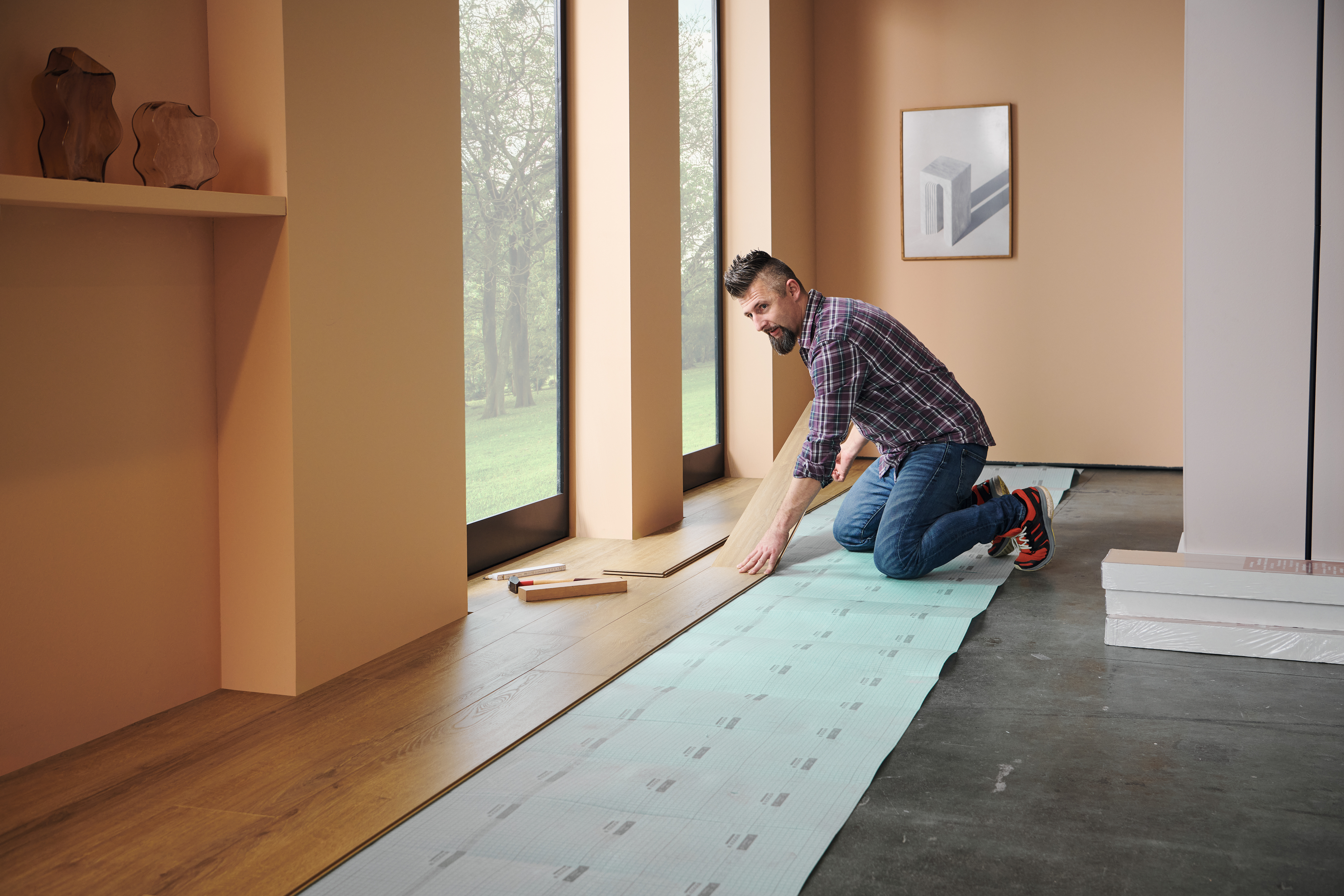 Common mistakes when laying laminate flooring (& how to fix them)
