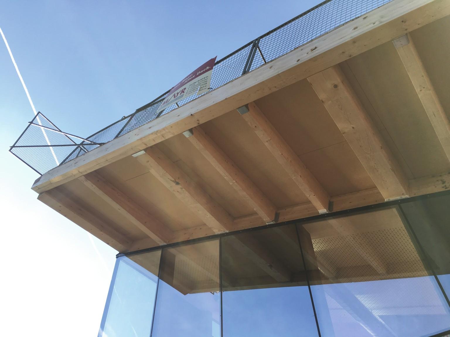 EGGER DHF boards were used for the roof structure.