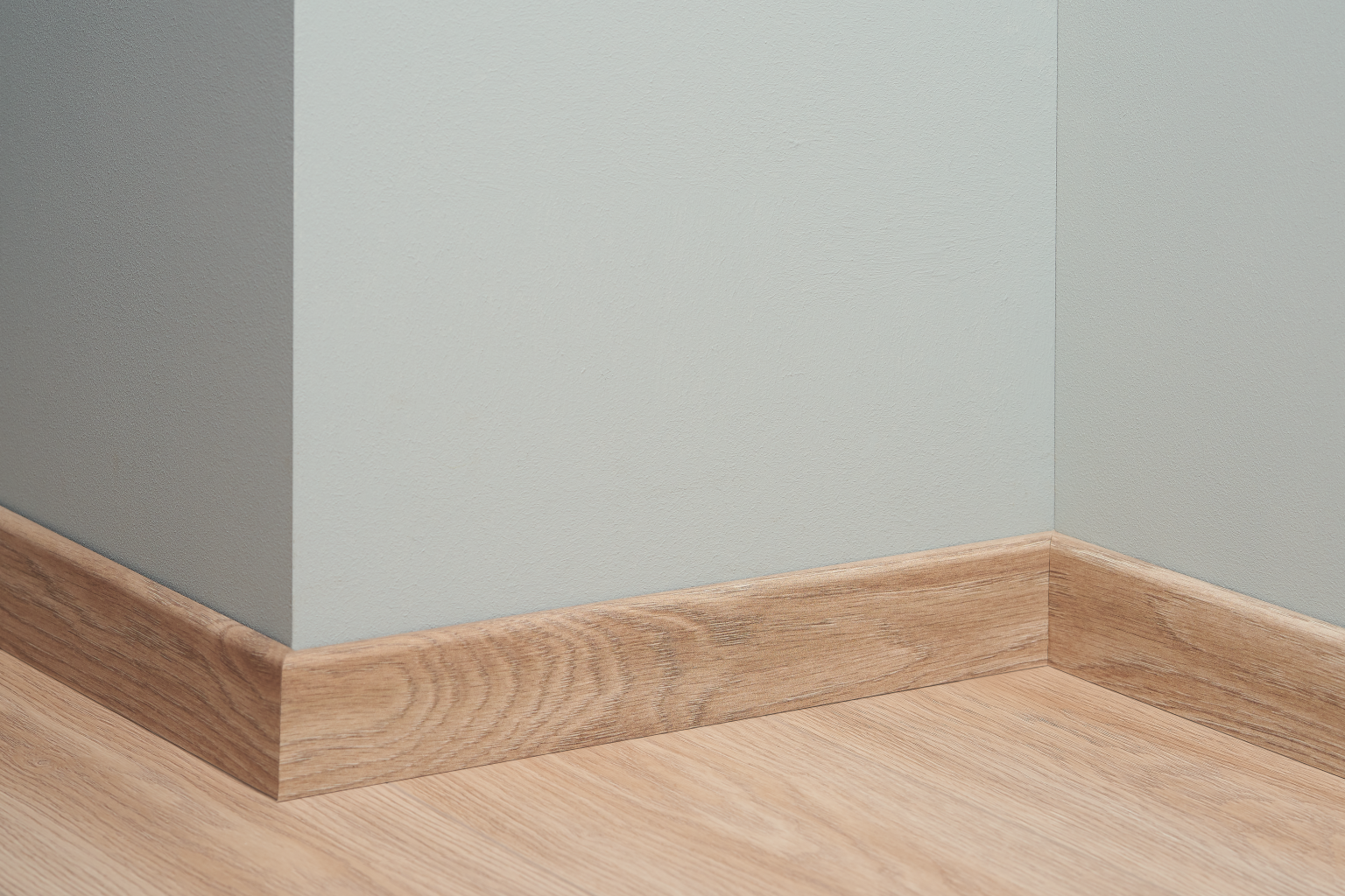 Skirting profiles L584 6cm