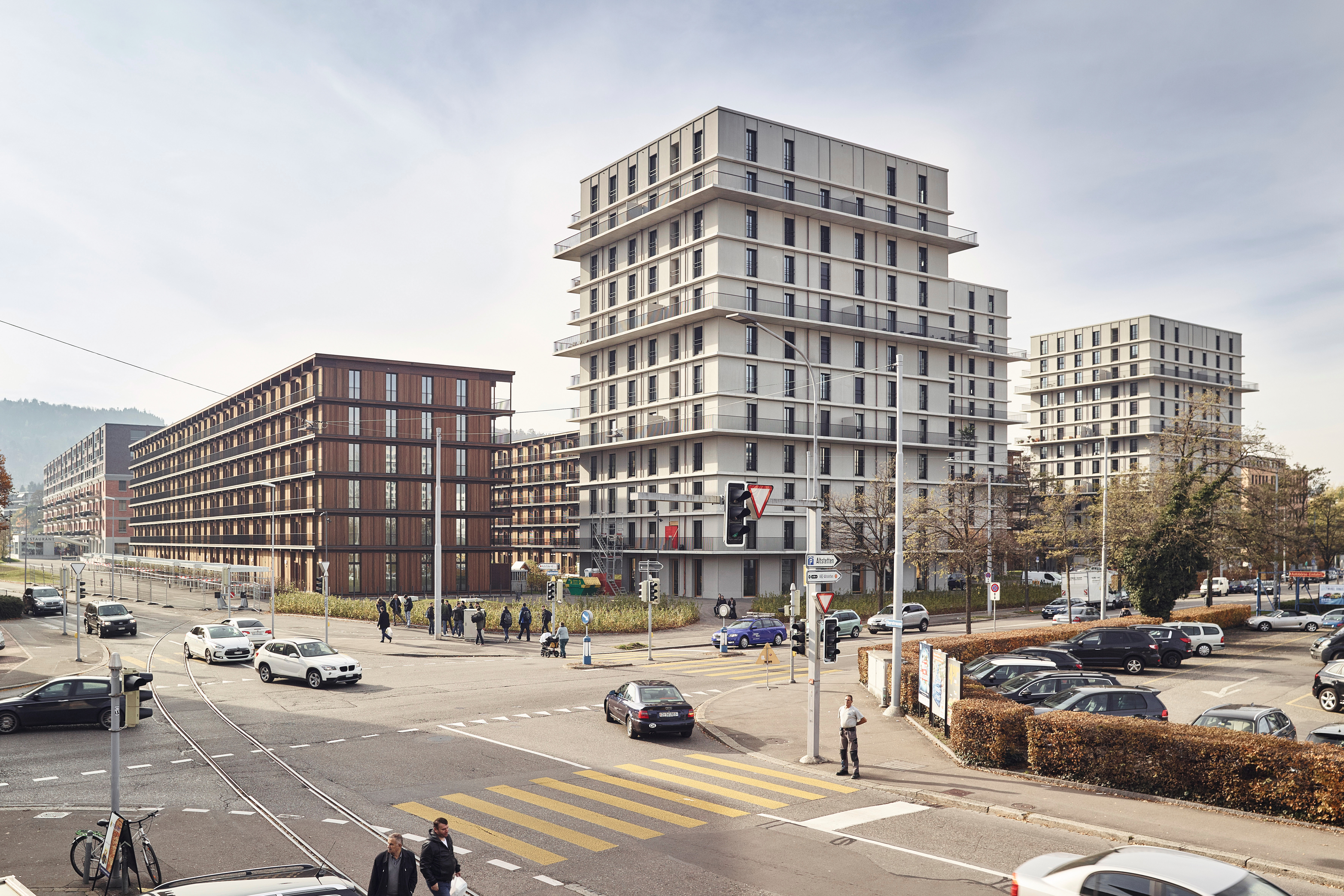 Tre edifici a torre e quattro edifici longitudinali occupano parte del nuovo quartiere