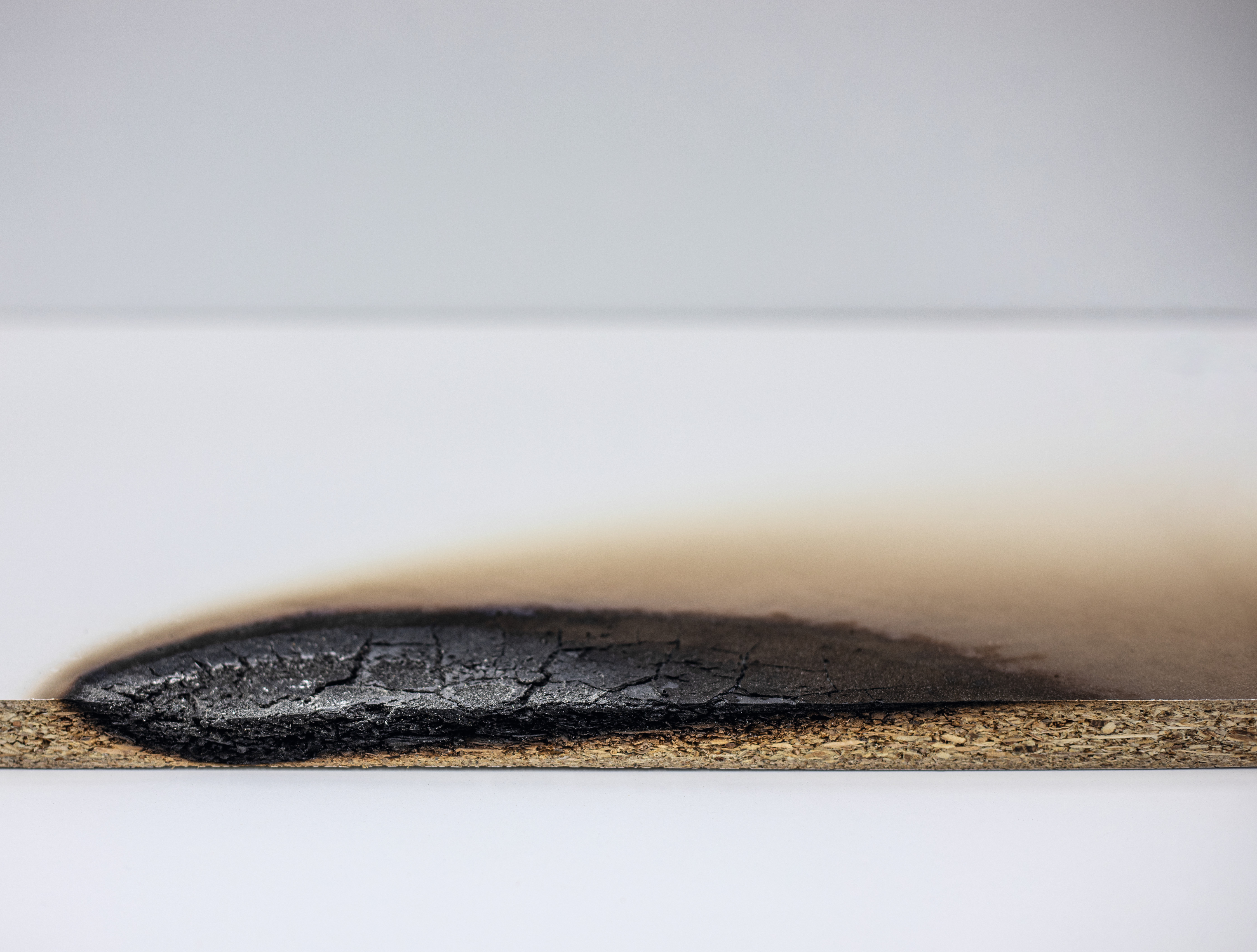 Product cross-section after 30 minutes of burning Product cross-section after 30 minutes of burning