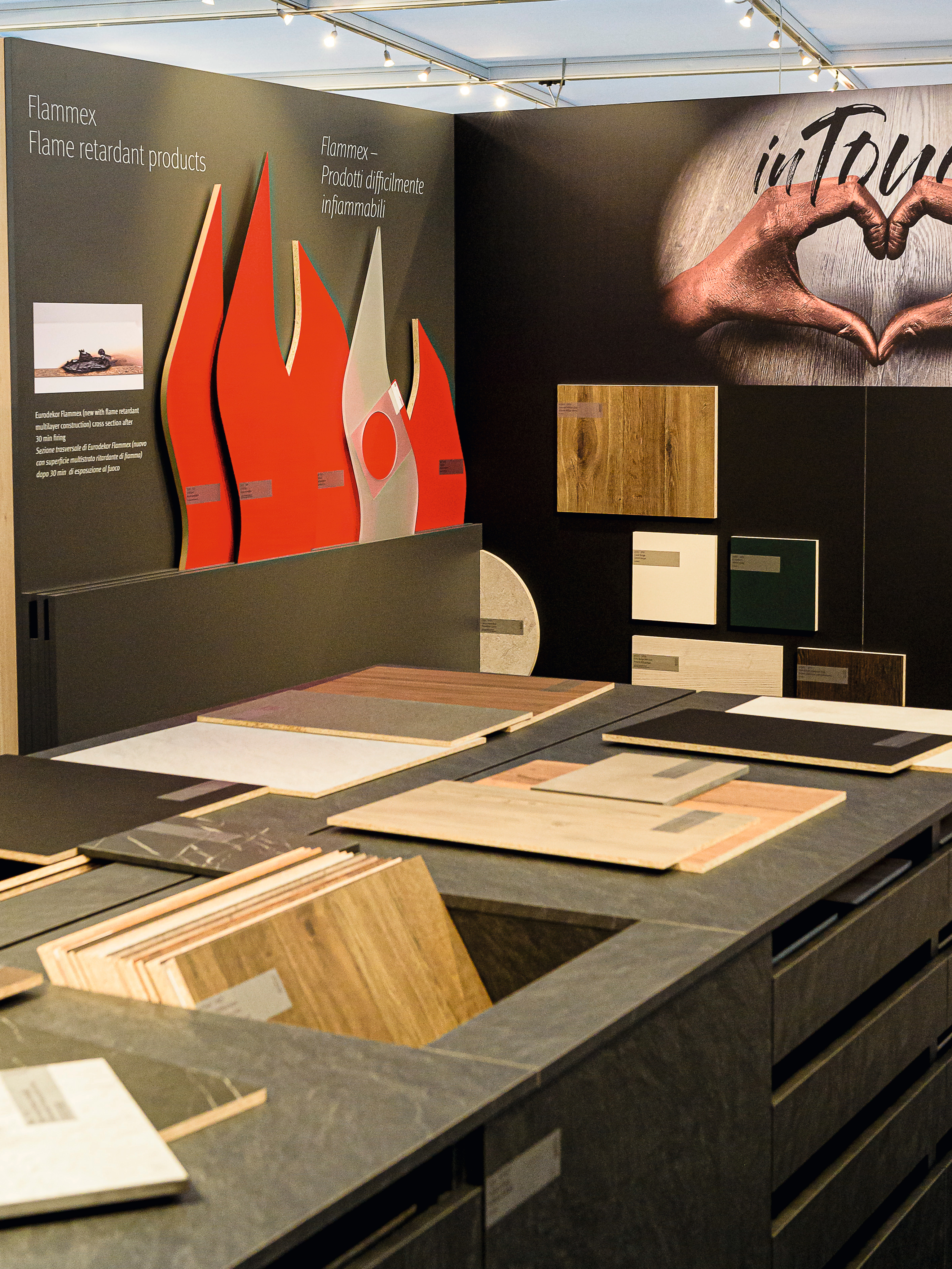 Stand EGGER alla Sicam 2021. All'insegna di "In touch" abbiamo ritrovato i nostri distributori e clienti al nostro stand, dove abbiamo presentato le novità 2021