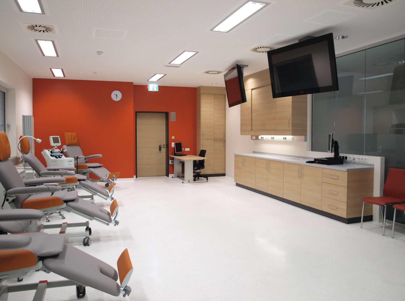 Blutspendezentrum H3152 ST129, U332 ST9