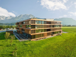 A sede do Grupo EGGER em St. Johann in Tirol.