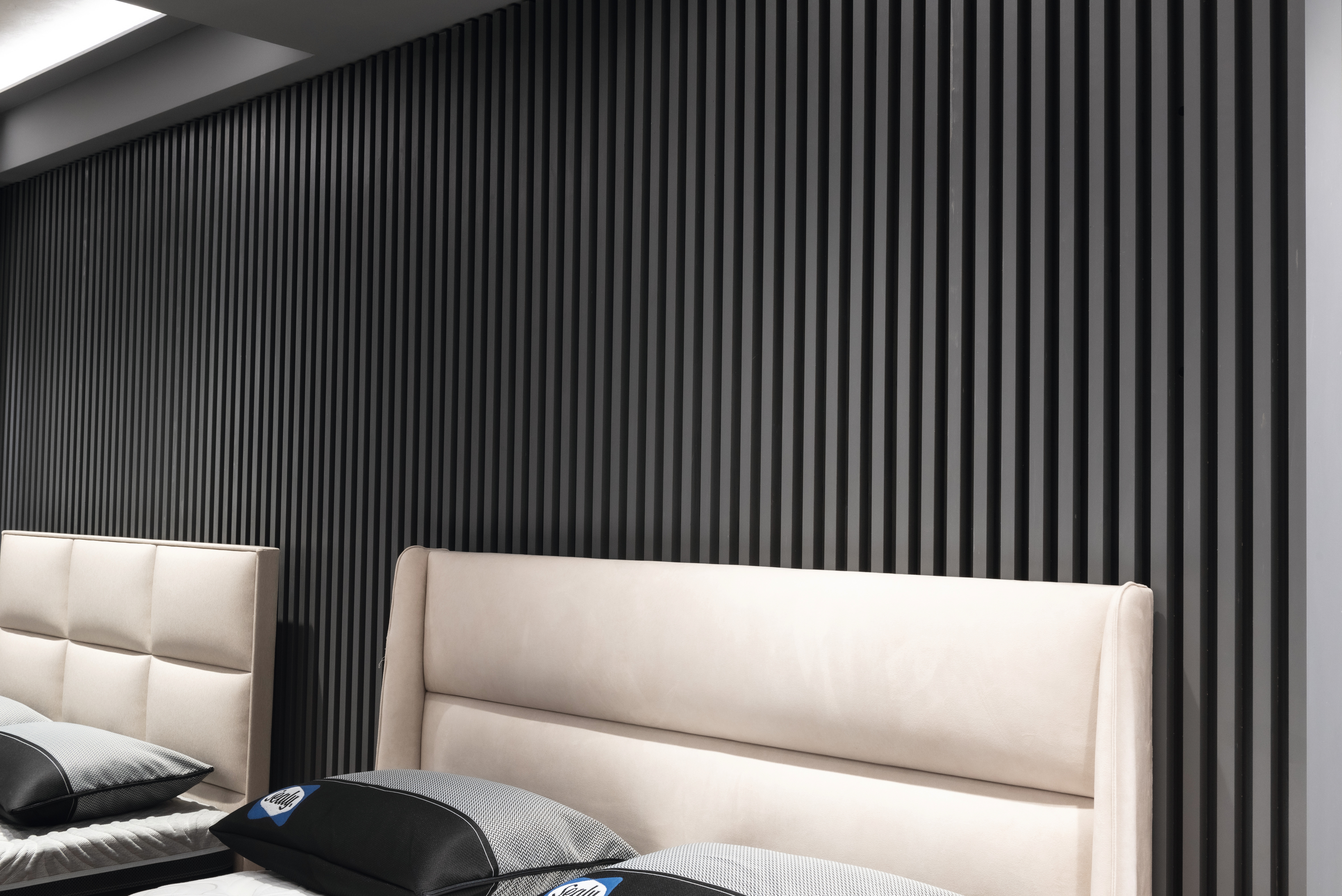 Finely cut slats with perfectly matched edging offer exciting design possibilities.