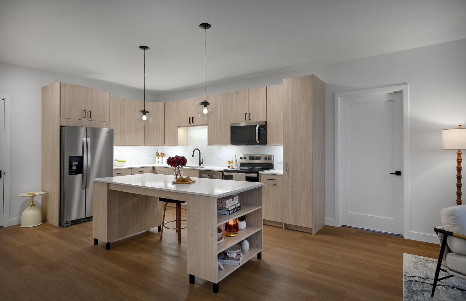 Kitchen in White Tossini Elm 