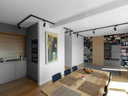 The decors U732 and H3730 were used in the apartment.
