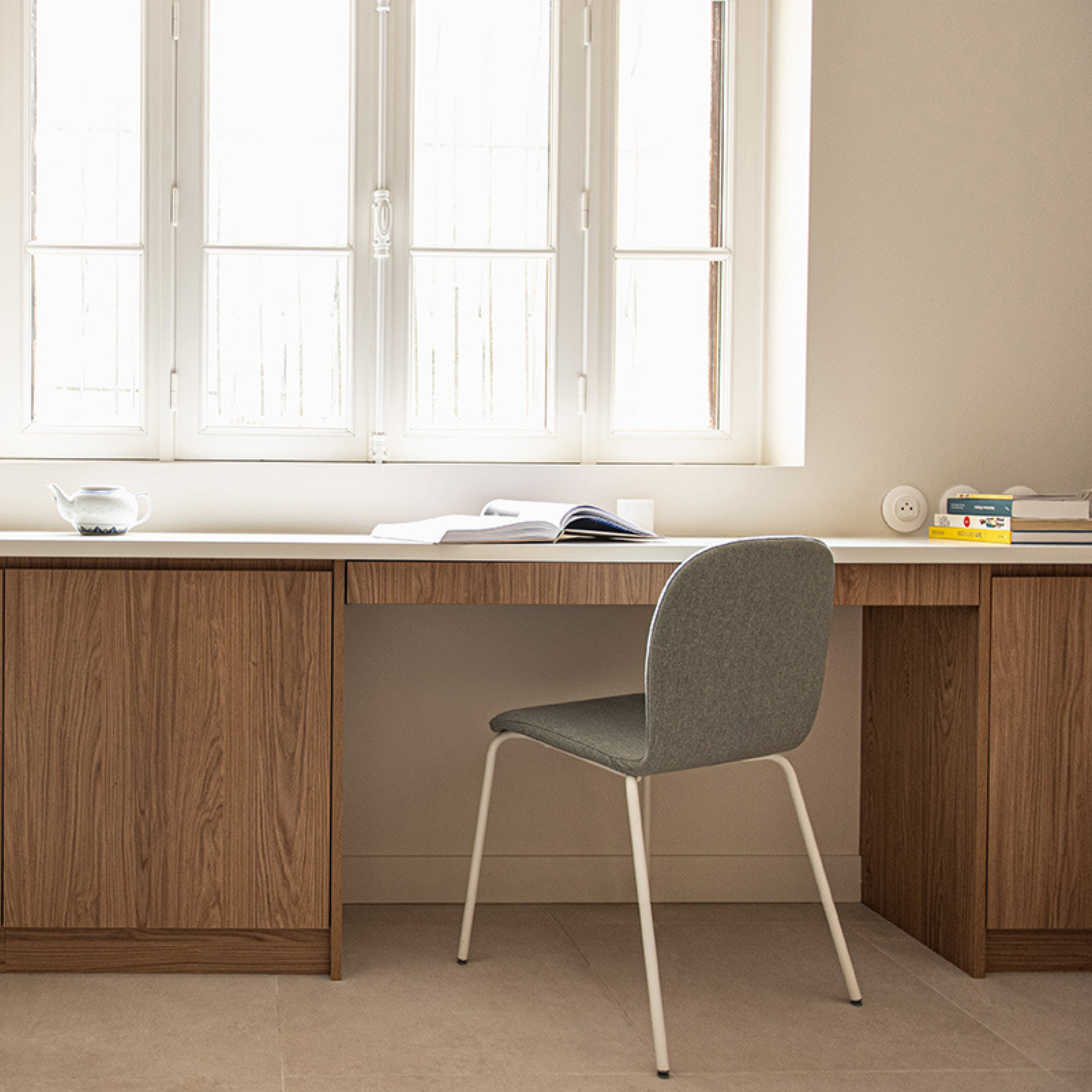 Bureau en bois avec revêtement H1385 ST40 en chêne Casella naturel