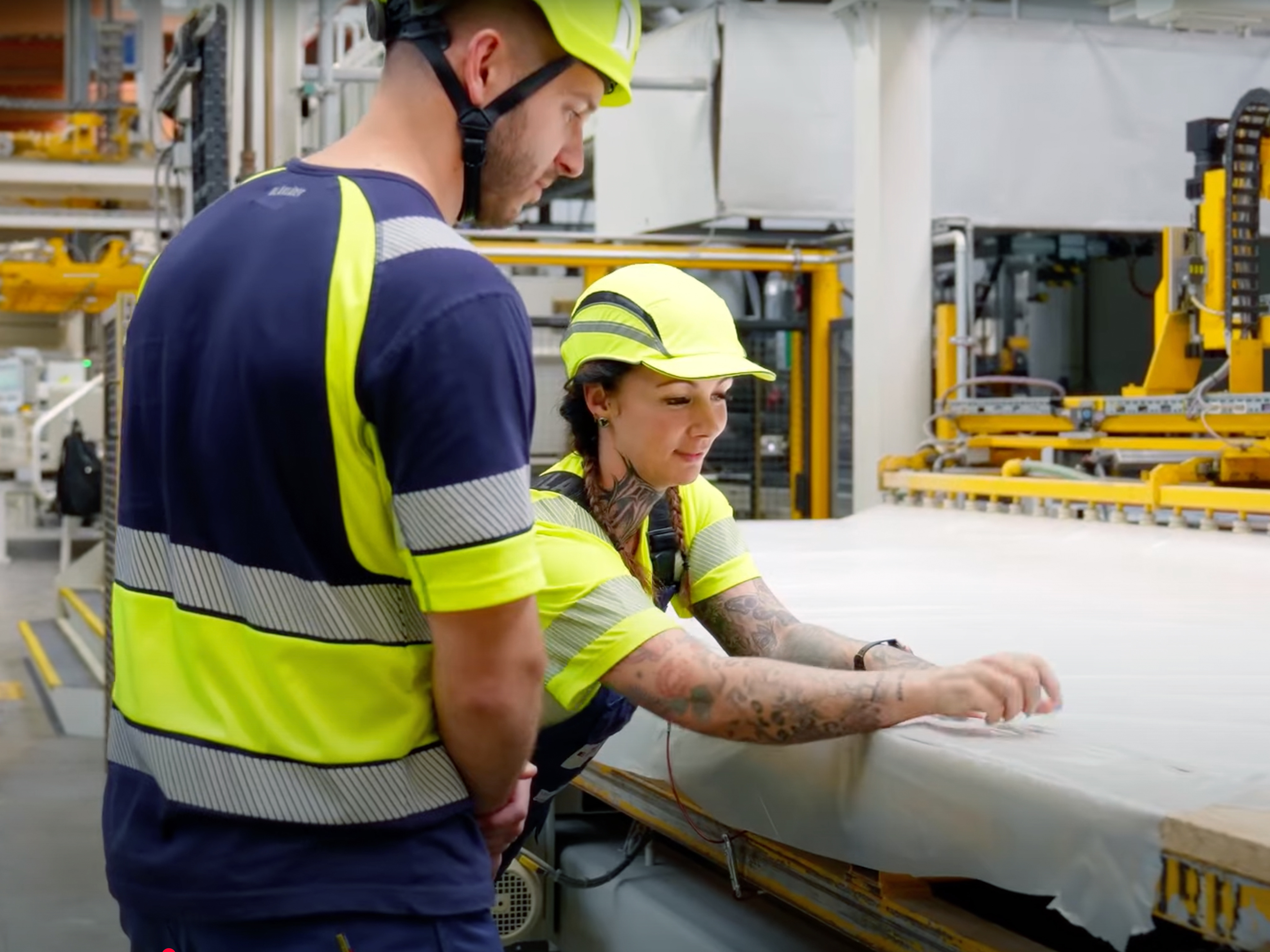 Unsere Mitarbeitenden Ulli, Mario und Michael geben Einblicke in ihre Arbeitswelt.