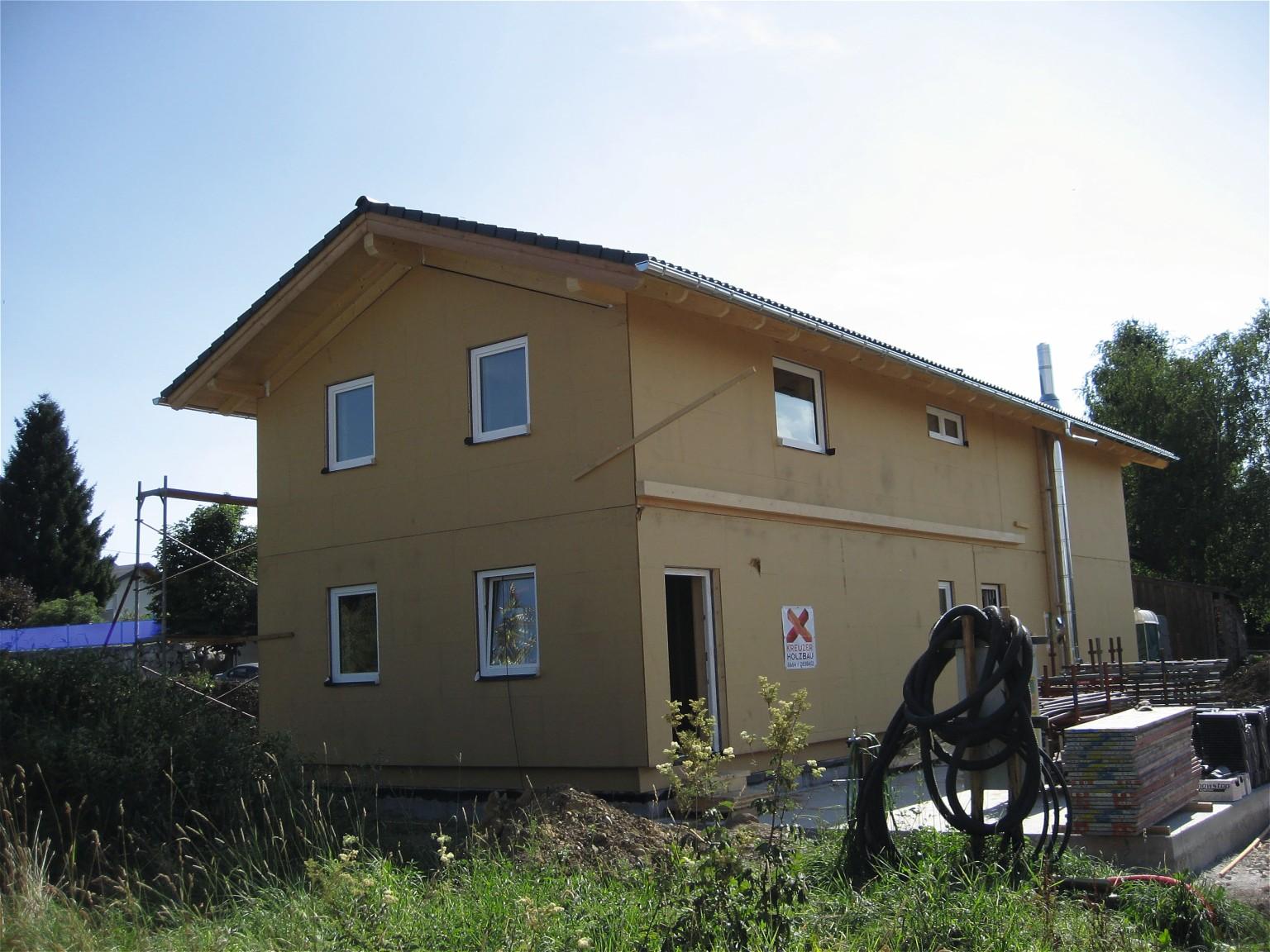 The construction time of the single-family house was 17 months.