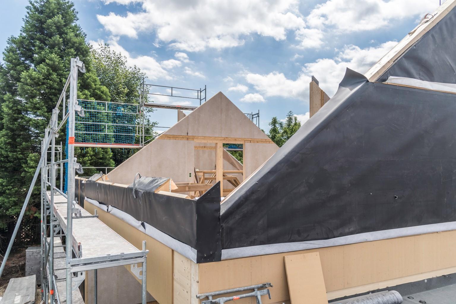Timber frame construction was a convincing system solution for the architect.