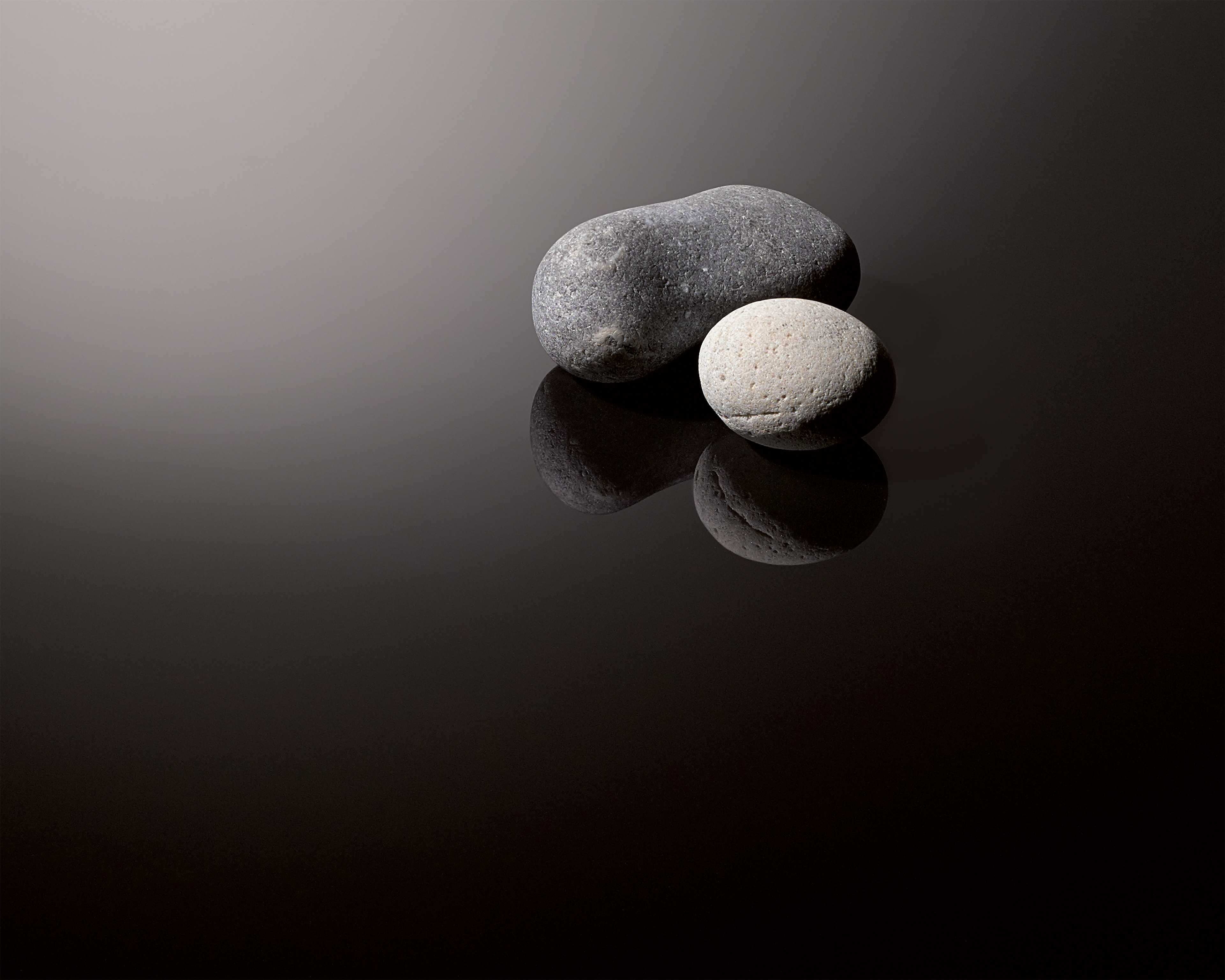 The reflective nature of PerfectSense Gloss