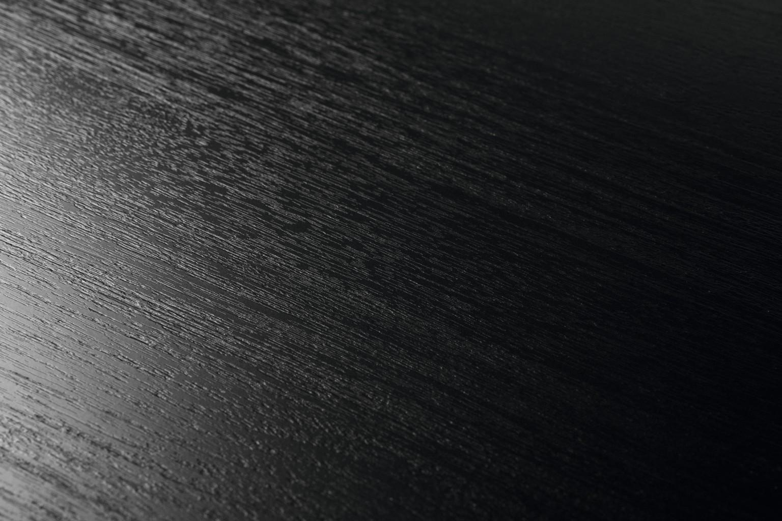 The Omnipore surface impresses with ist elegant and natural look and feel. 