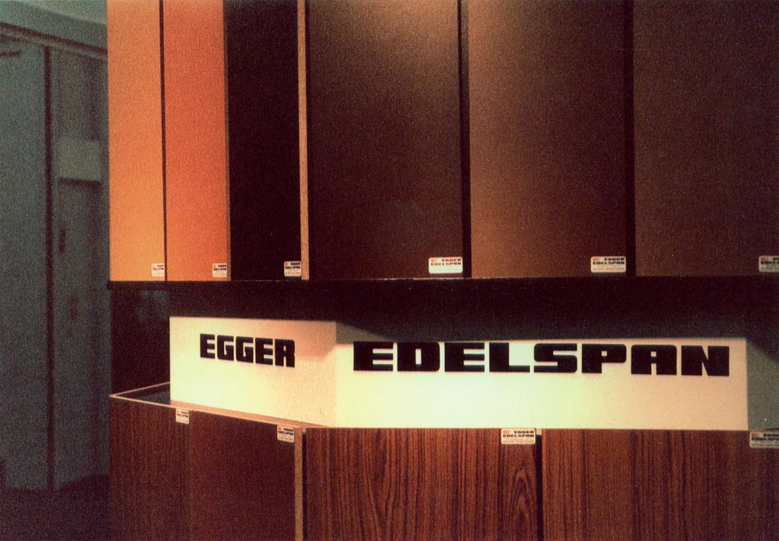 Az első bevont lap: Prémium forgácslapok, 1971