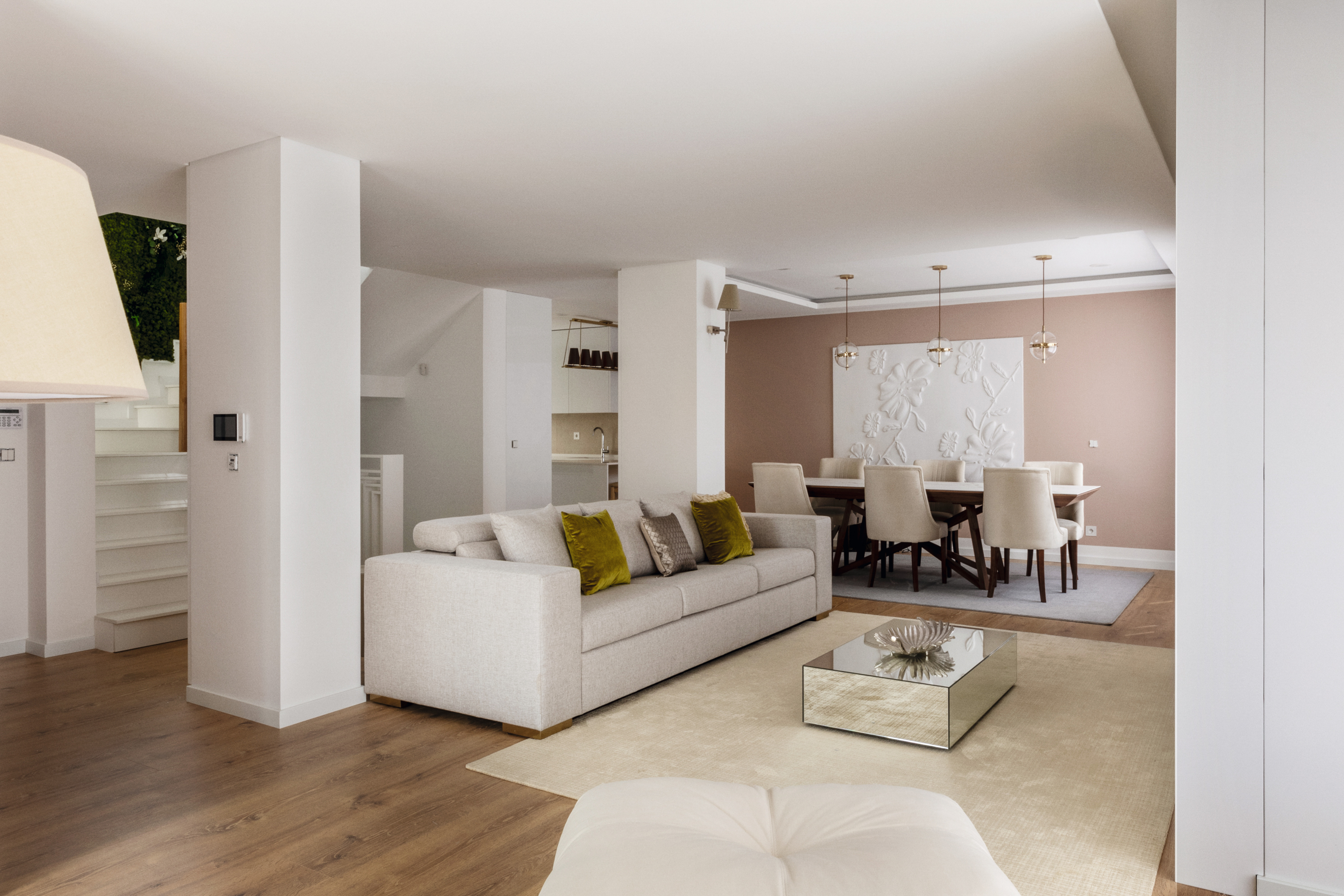 Das Haus soll Geborgenheit, Helligkeit, Wärme und Slow-Fashion vereinen. 