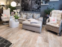 The on-trend trend colour taupe works perfectly with this EGGER Laminate flooring. 