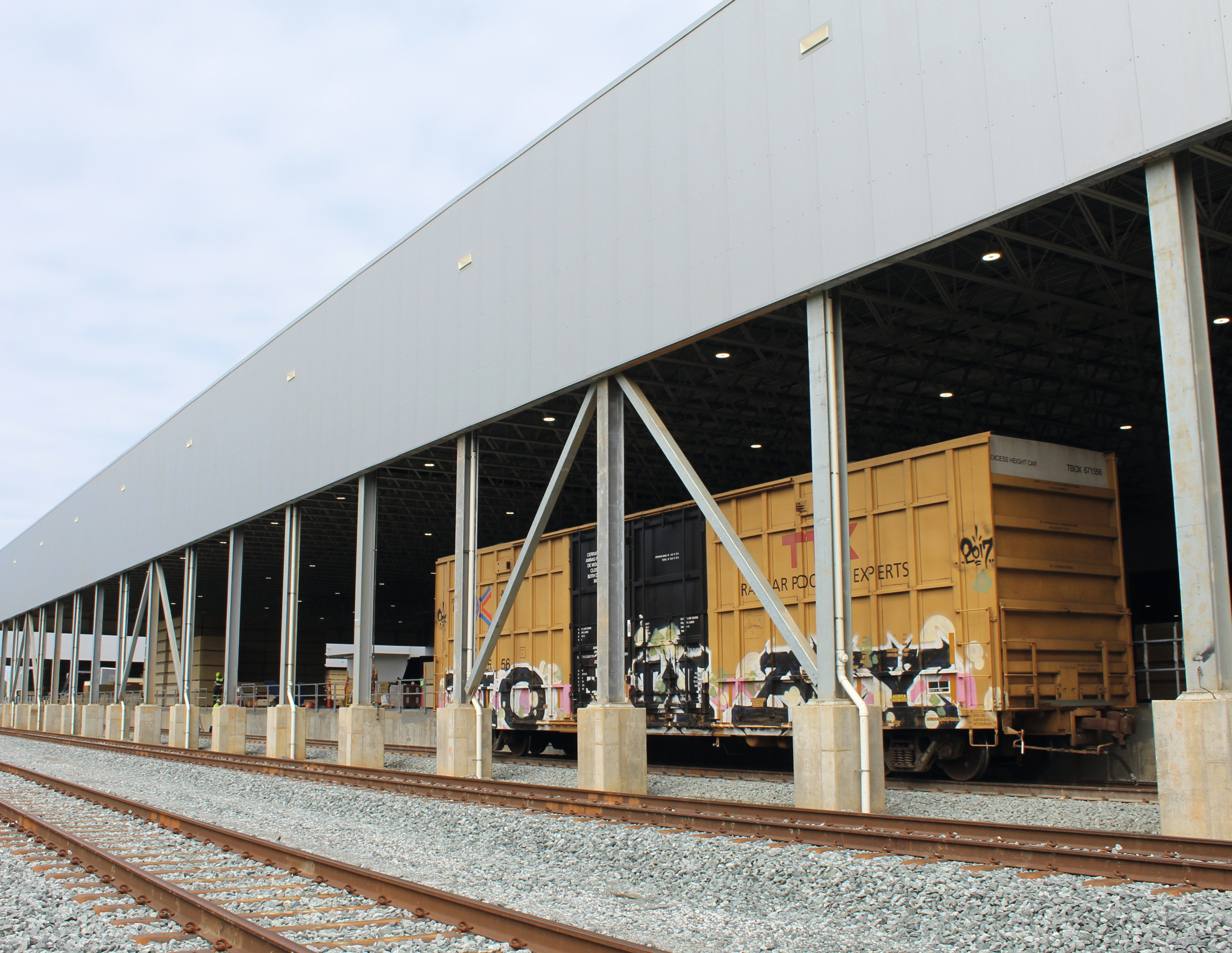 Le premier wagon rempli de produits EGGER en Amérique du Nord 