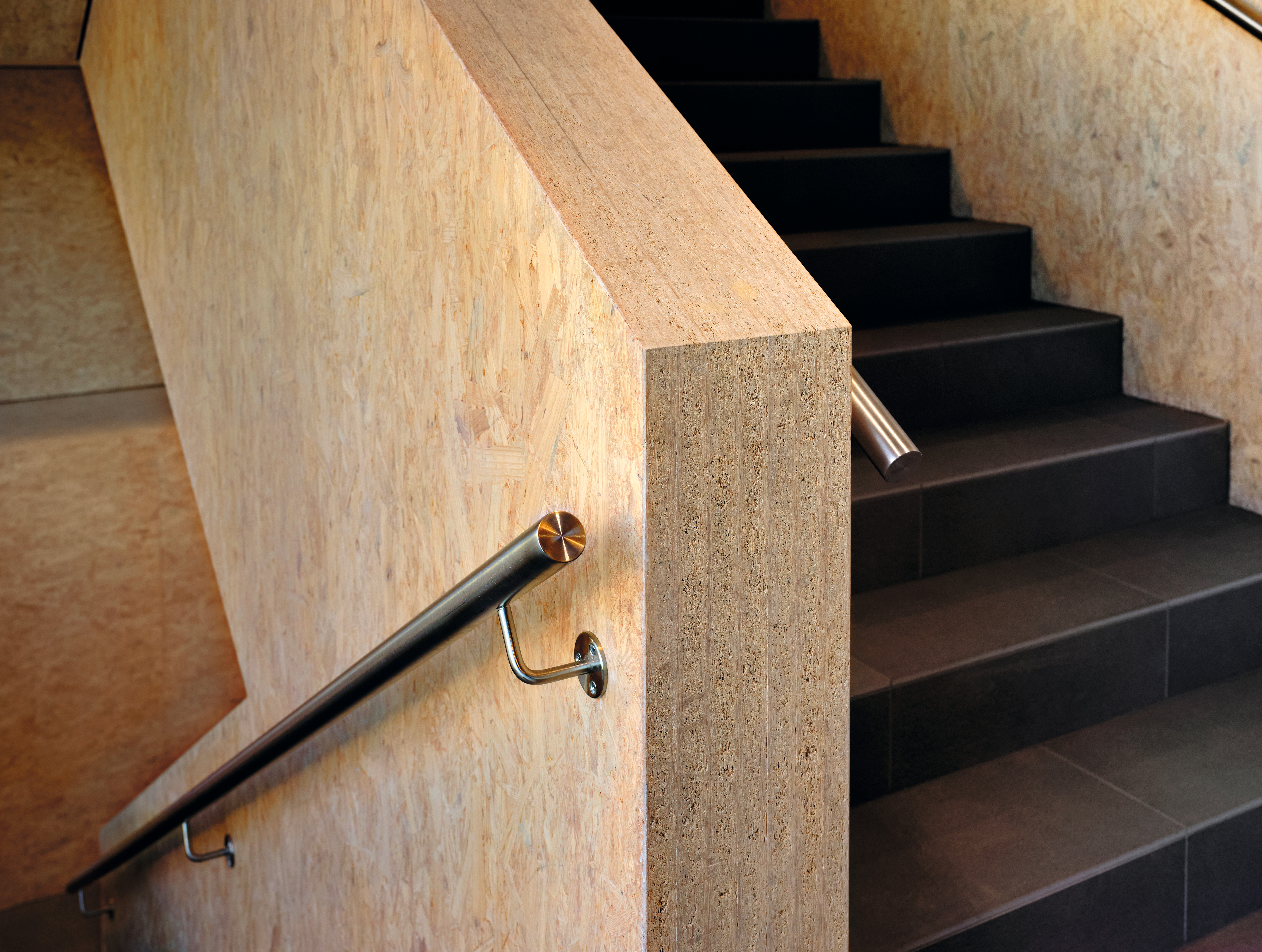 Glued OSB boards form the high load-bearing stair stringer.